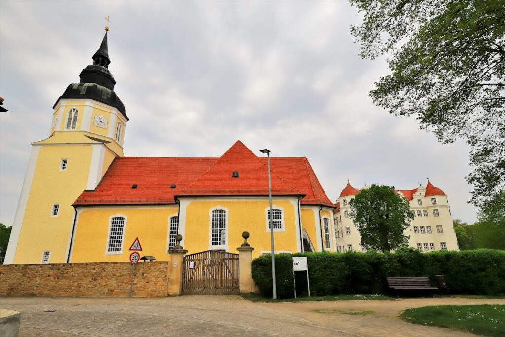 Schloss Großkmehlen: A Renaissance Water Castle in Germany 4 Schloss Großkmehlen