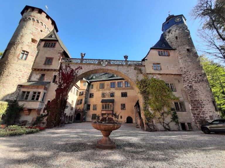 Fürstenau Castle (Schloss Fürstenau): A Moated Castle in Germany
