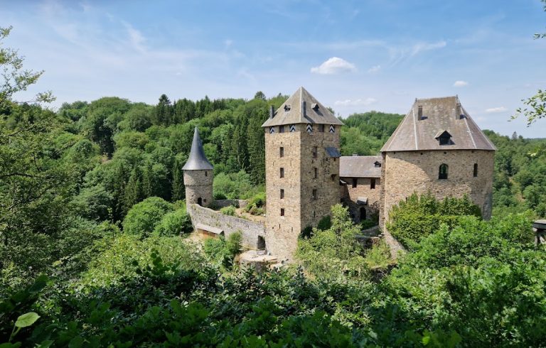 Reinhardstein Castle: A Reconstructed Medieval Fortress in Belgium