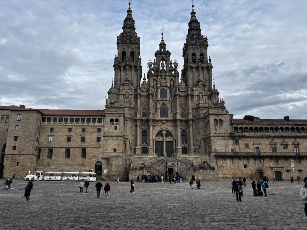 Palacio de Rajoy: A Neoclassical Palace and Civic Seat in Santiago de Compostela 3 Palacio de Rajoy