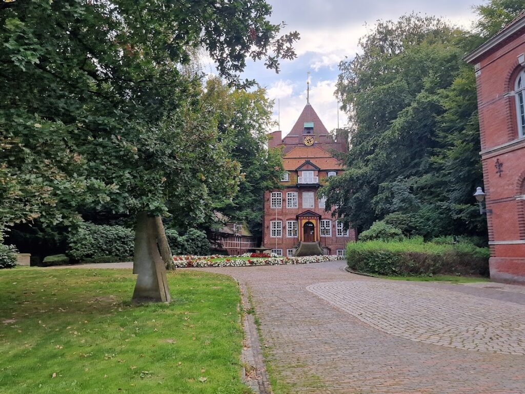 Schloss Ritzebüttel: A Late-Medieval Castle and Administrative Residence in Germany 2 Schloss Ritzebüttel