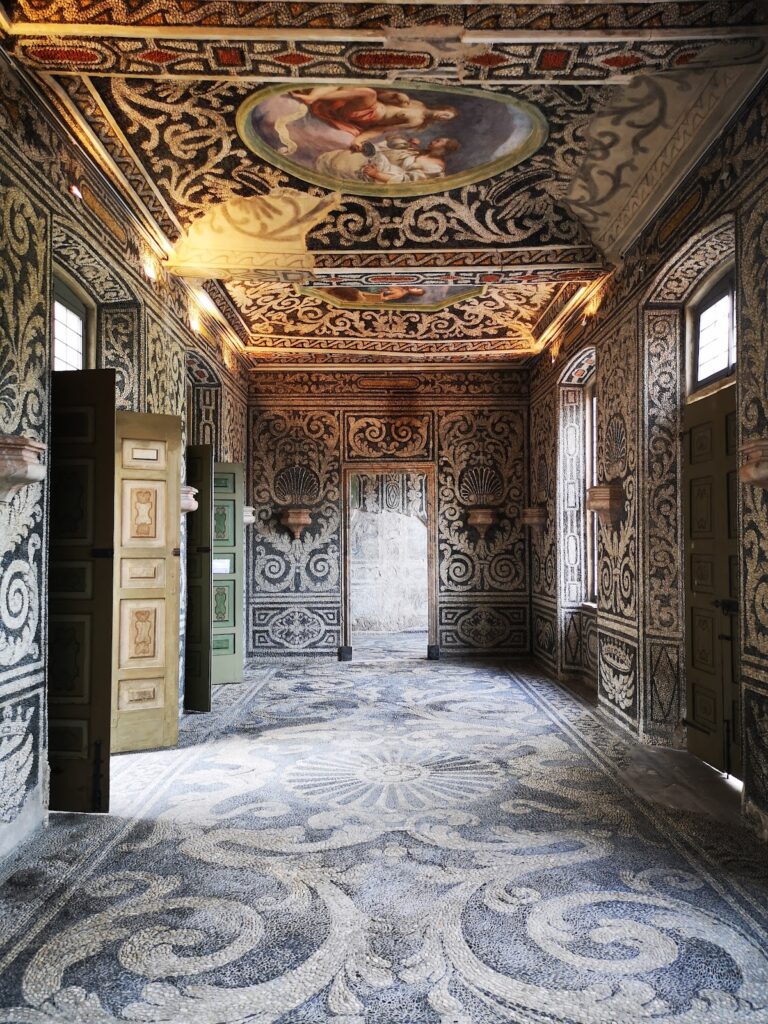 Palazzo Arese Borromeo: A Noble Residence in Cesano Maderno, Italy 2 Palazzo Arese Borromeo