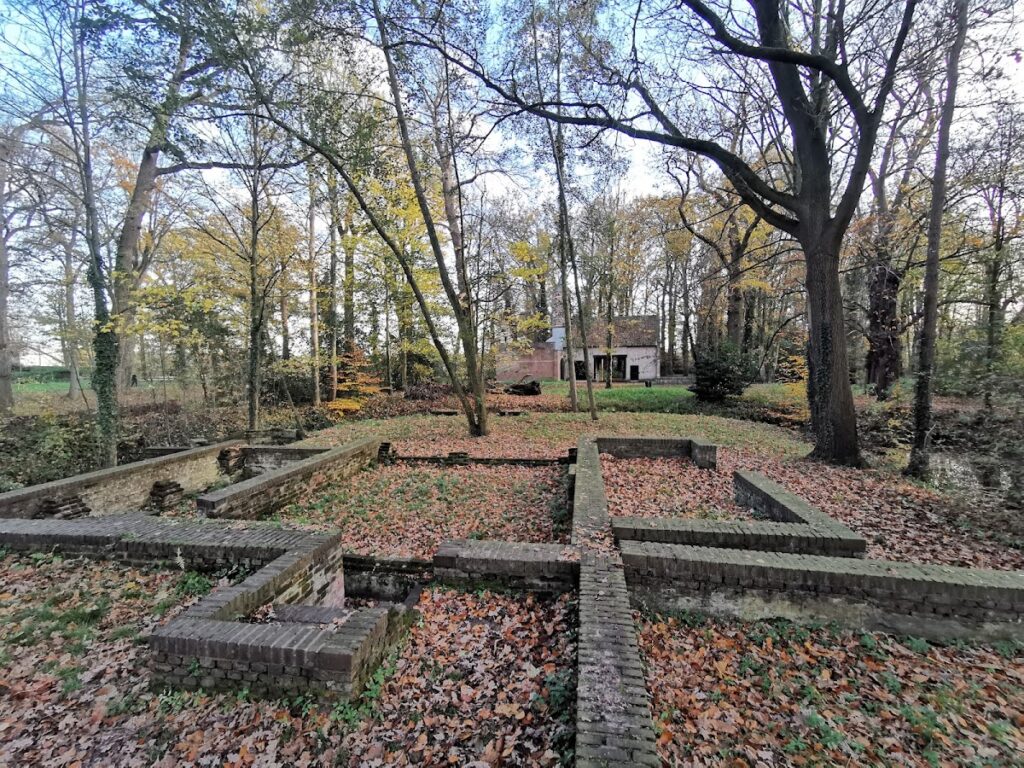 Seldensate: Historic Estate and Castle Ruins in the Netherlands 3 Seldensate