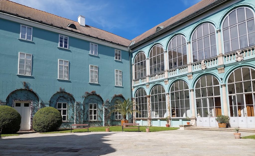 Zámek Dačice: A Renaissance-Based Castle in Czechia 3 Zámek Dačice