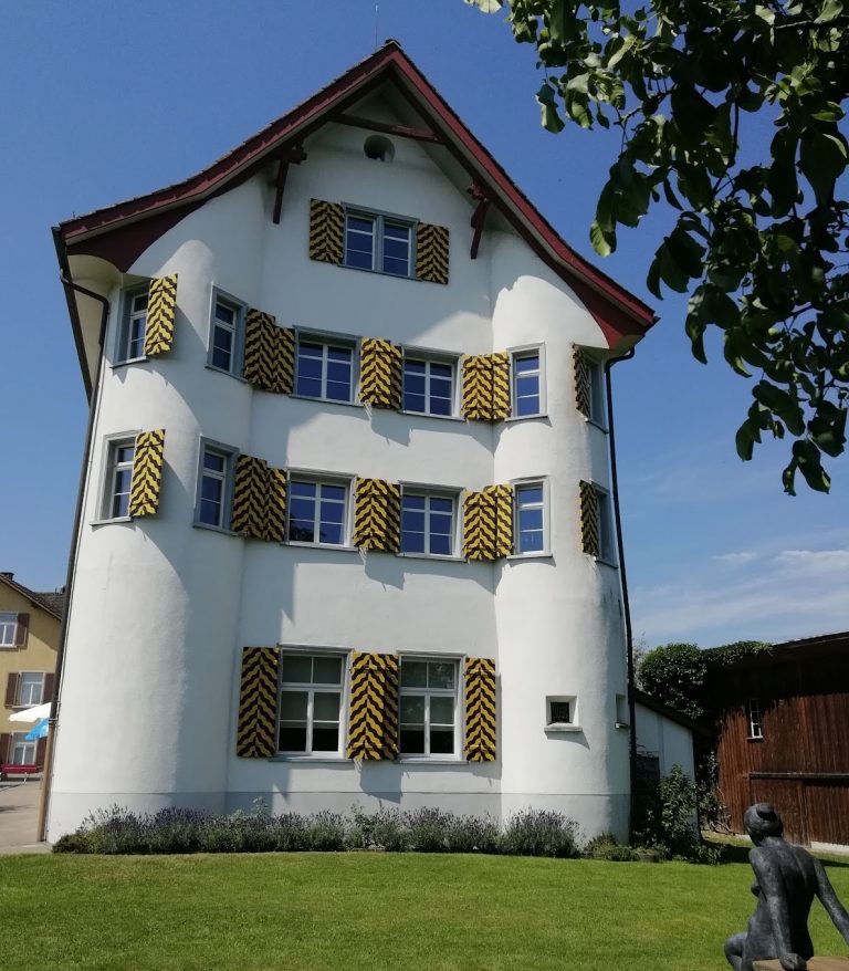 Dottenwil Castle: A Historic Estate and Cultural Center in Switzerland