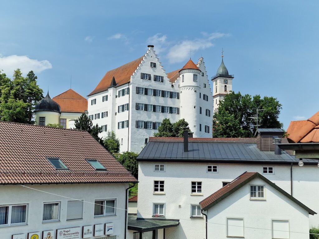 Schloss Aulendorf: A Historic Castle Residence in Germany 2 Schloss Aulendorf