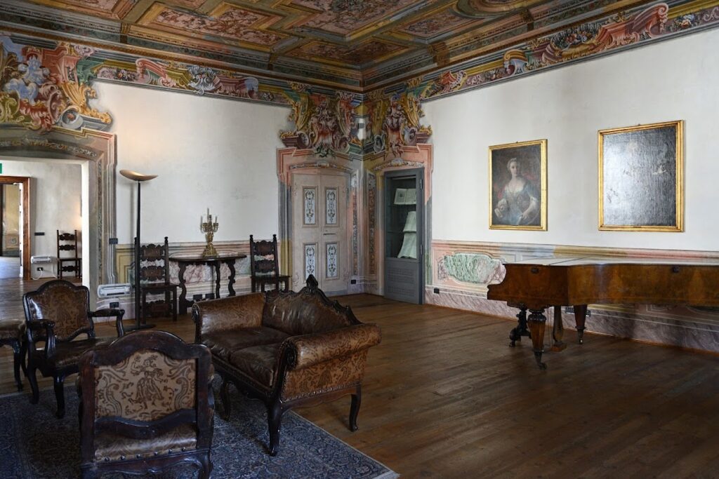 Palazzo Salis: A Noble Palace and Museum in Tirano, Italy 2 Palazzo Salis
