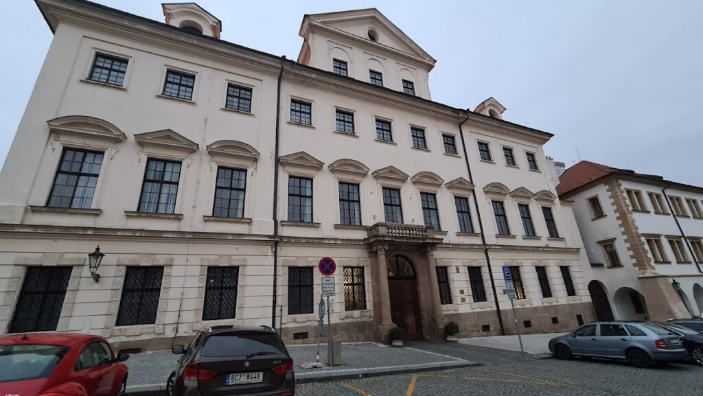 Černín Palace: Aristocratic Residence and Seat of Czech Diplomacy 5 Černín Palace