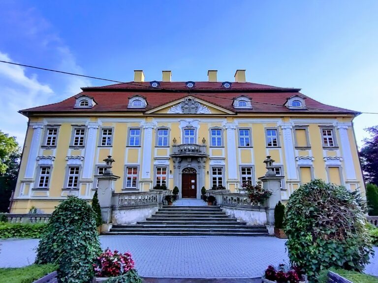 Biedrzychowice Palace: A Sixteenth-Century Residence in Poland
