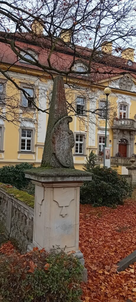 Biedrzychowice Palace: A Sixteenth-Century Residence in Poland 2 Biedrzychowice palace