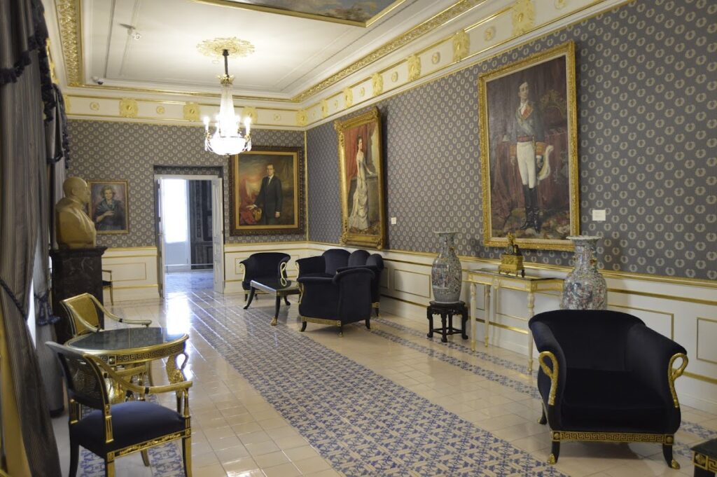 Palau de Cervelló: A Neoclassical Royal Residence in Valencia 3 Palau de Cervelló