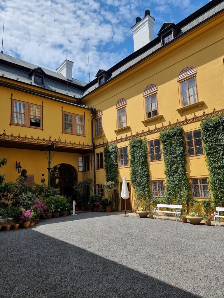 Slatiňany Castle: A Renaissance Aristocratic Residence and Hippological Museum in Czechia 3 Slatiňany Castle
