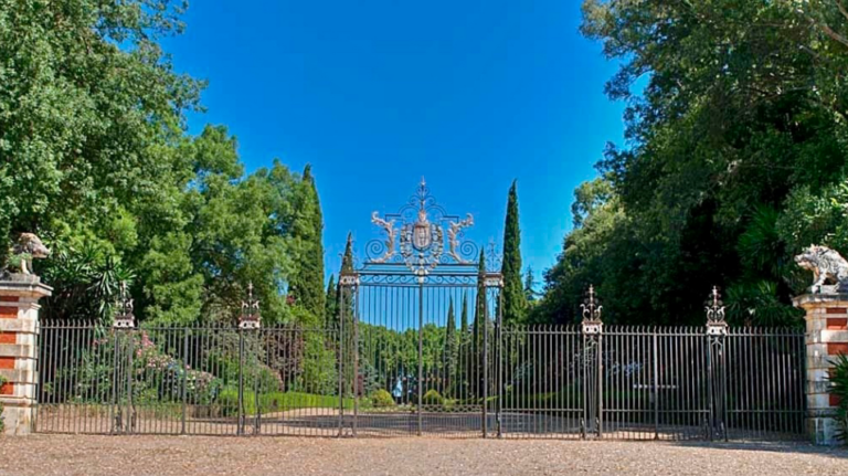 Finca Moratalla: A Historic Palace and Garden Estate in Spain