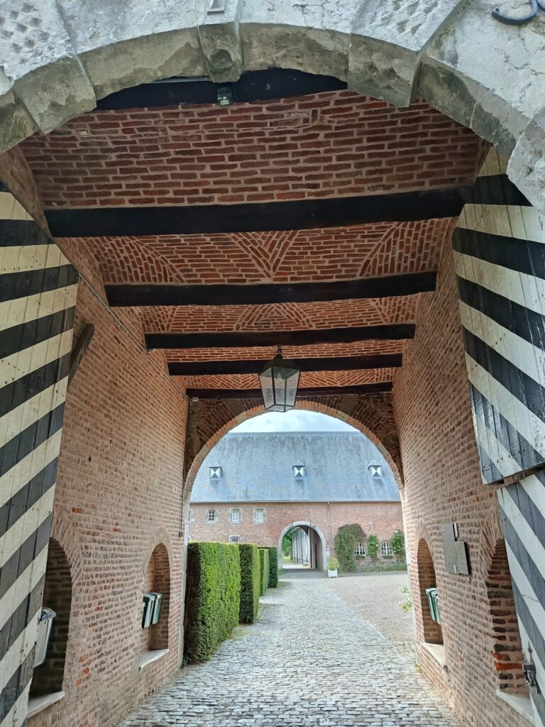 Castle of Mheer: A Medieval Noble Residence in the Netherlands 3 Castle of Mheer