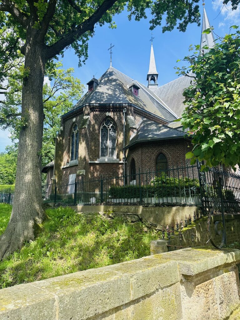 Castle of Mheer: A Medieval Noble Residence in the Netherlands 5 Castle of Mheer