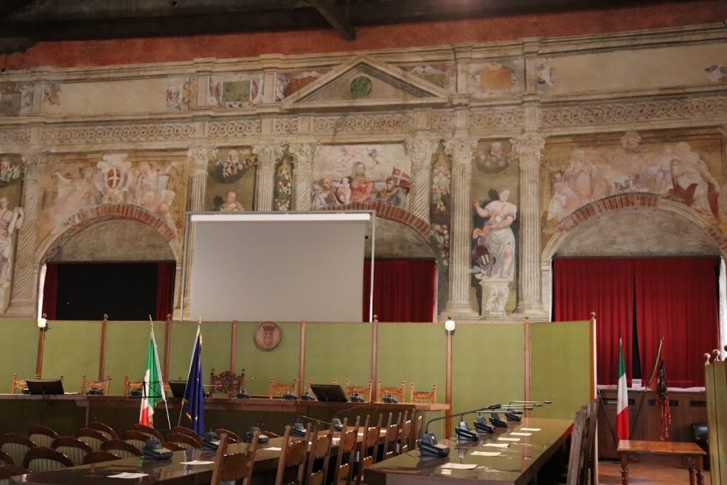 Palazzo dei Trecento: Medieval Civic Assembly Hall in Treviso 5 Palazzo dei Trecento