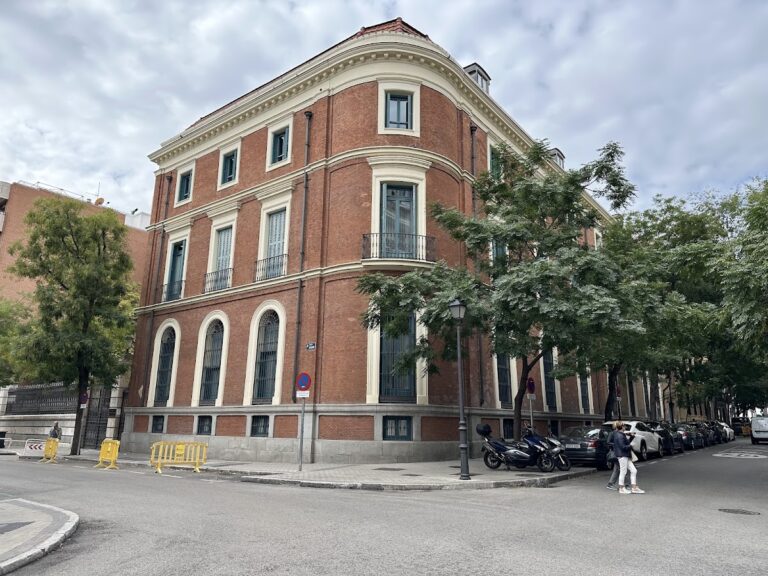 Palacio de Zurbano: An Aristocratic Residence and State Palace in Madrid