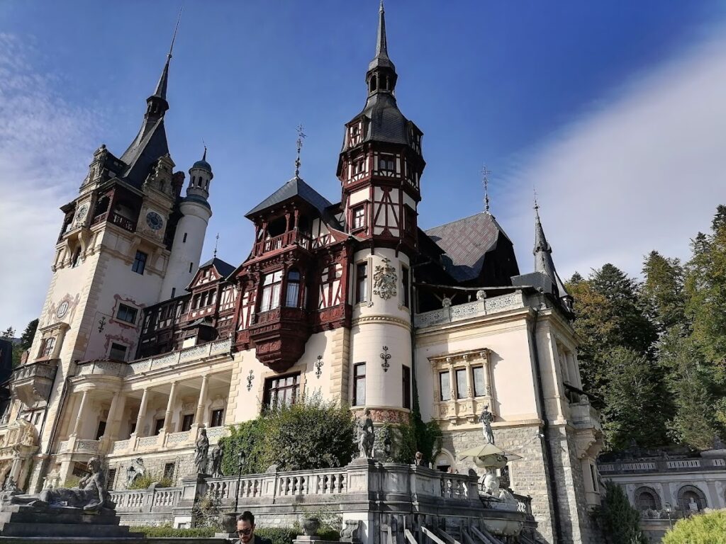 Pelișor Castle: A Royal Art Nouveau Residence in Romania 3 Pelișor Castle