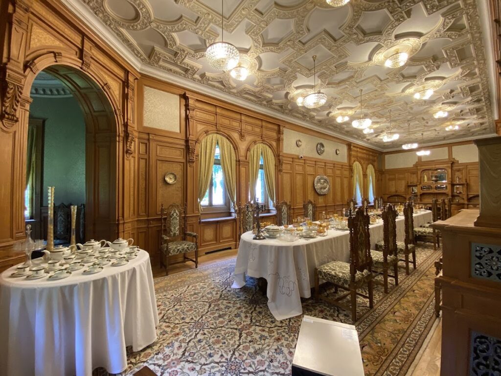 Pelișor Castle: A Royal Art Nouveau Residence in Romania 5 Pelișor Castle