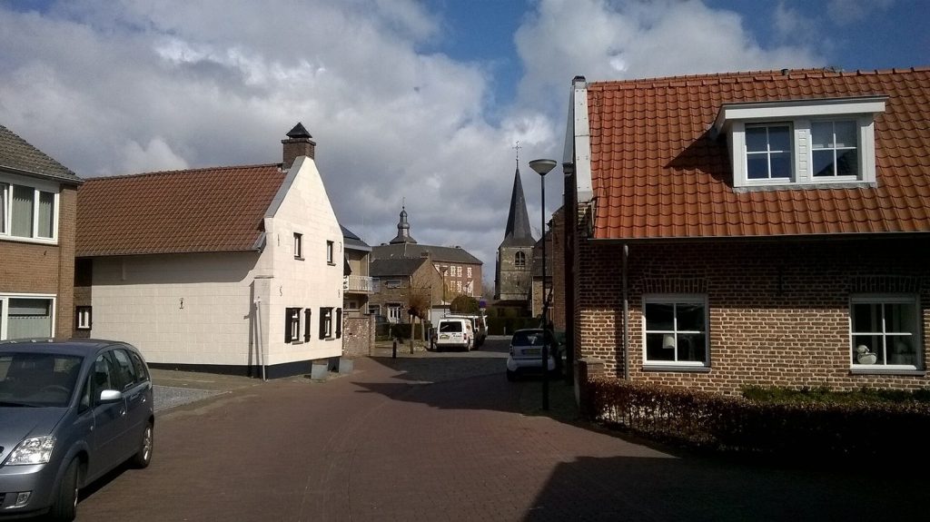 Limbricht Castle: A Motte Castle and Historic Residence in the Netherlands 2 Limbricht Castle