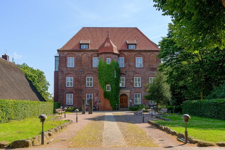 Schloss Agathenburg: A Baroque-Era Country Residence in Germany