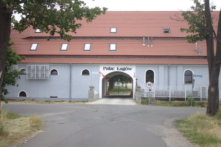 Palace in Łagów: A Renaissance Estate Residence in Poland