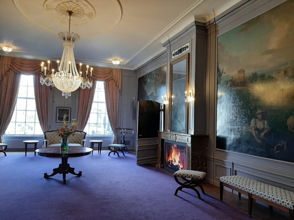 Groeneveld Castle: An Eighteenth-Century Country Estate in Baarn 5 Kasteel Groeneveld (Baarn)