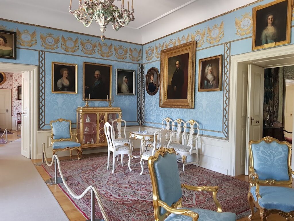 Raczyński Palace in Rogalin: A Late-Baroque Aristocratic Residence in Poland 4 Raczyński Palace in Rogalin