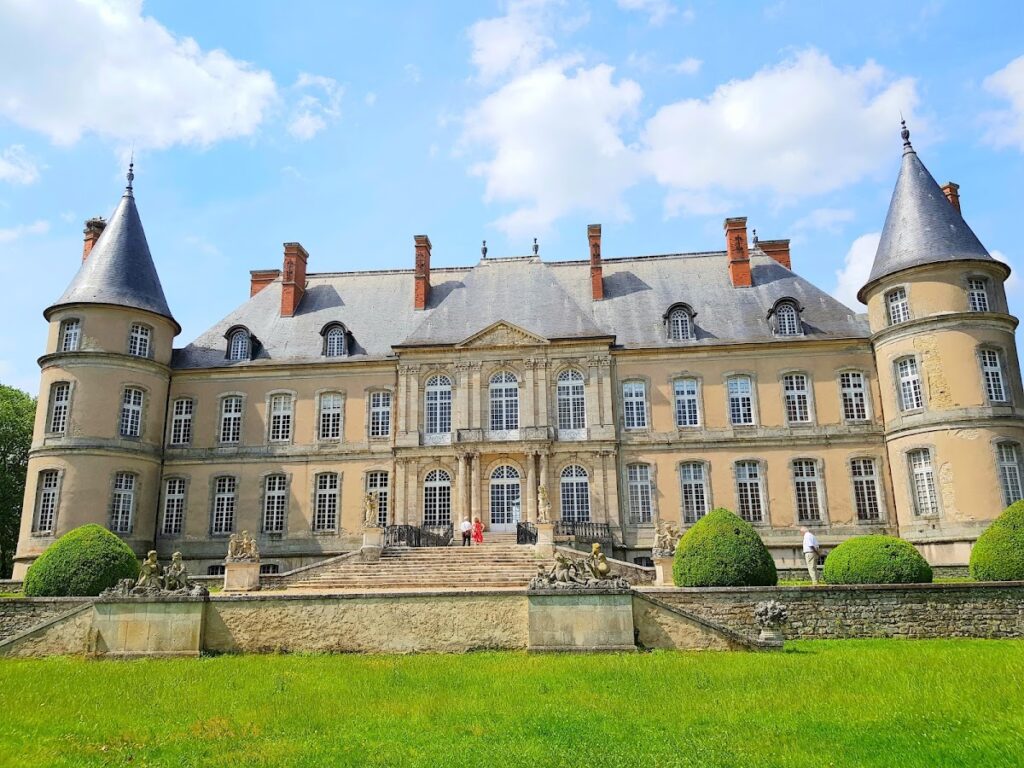 Château d’Haroué: An Eighteenth-Century Château in France 1 Château d'Haroué