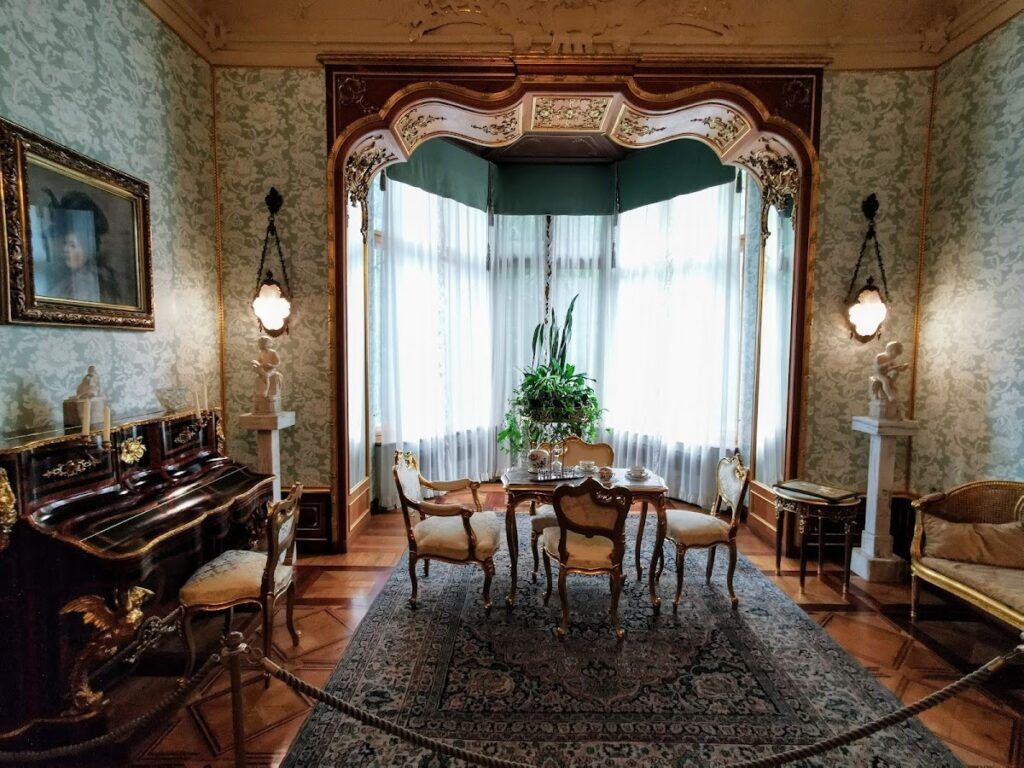 Edward Herbst's Palace: An Industrial-Era Villa in Łódź 3 Edward Herbst's palace