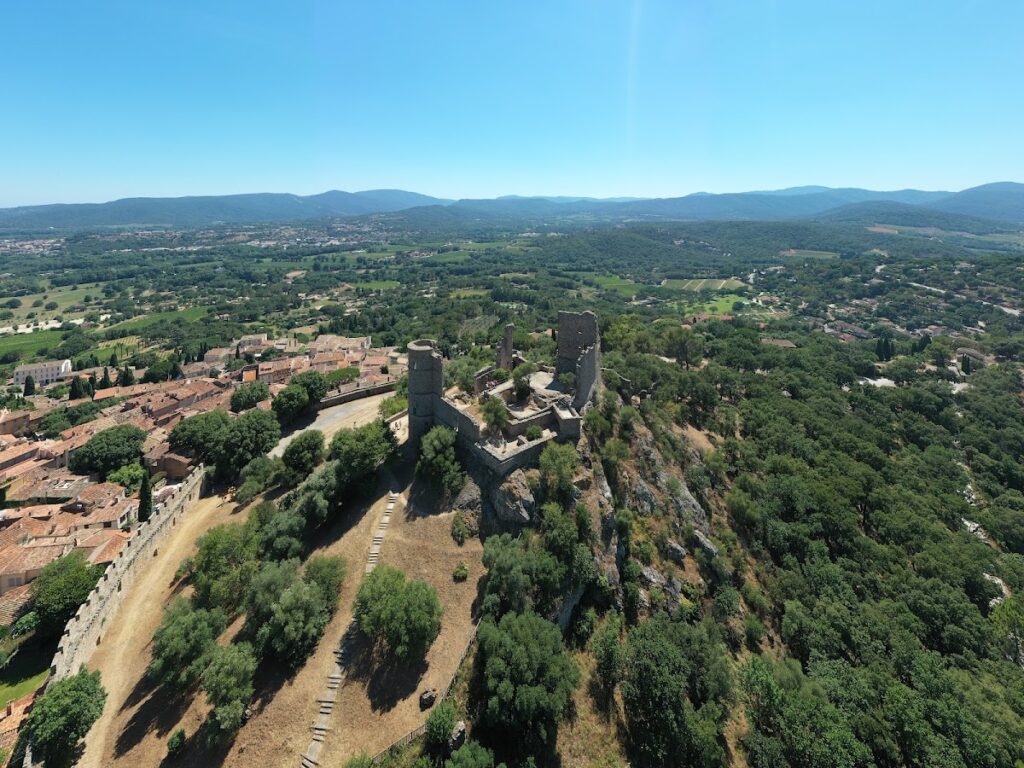 Château de Grimaud: A Medieval Hilltop Fortress in France 4 Château de Grimaud