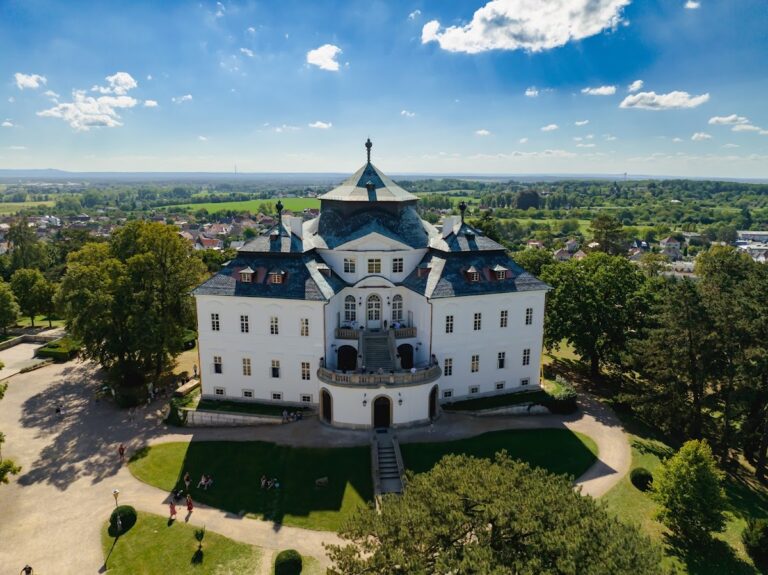 Karlova Koruna Chateau: A Baroque Residence of the Kinský Family