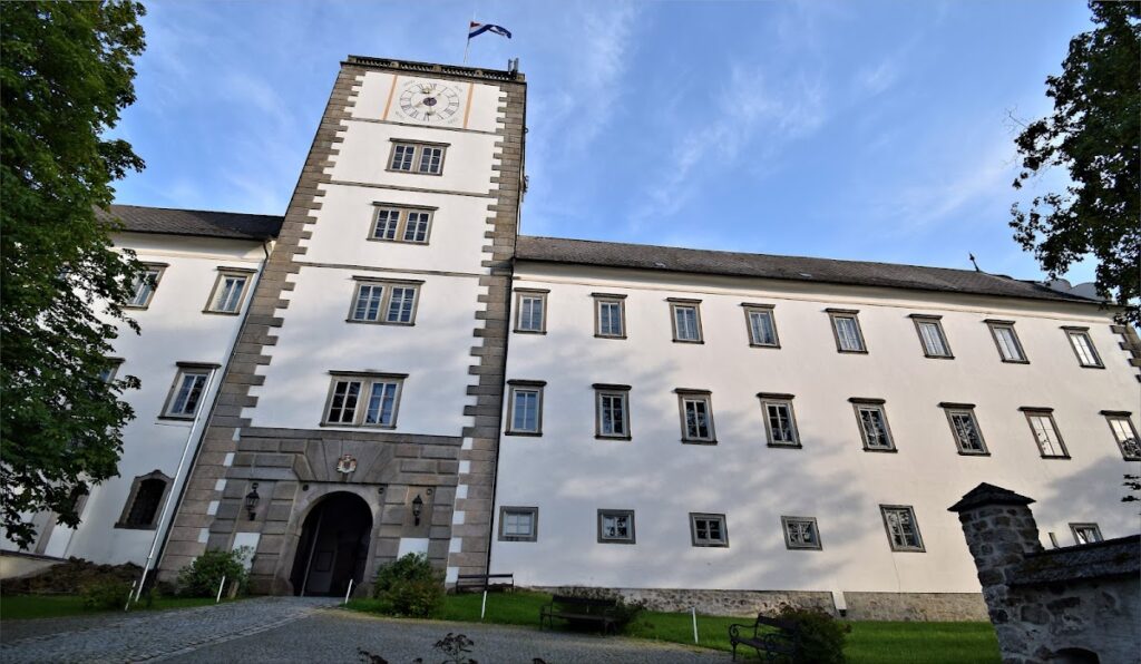 Weitra Palace: A Renaissance Palace in Austria 4 Weitra Palace