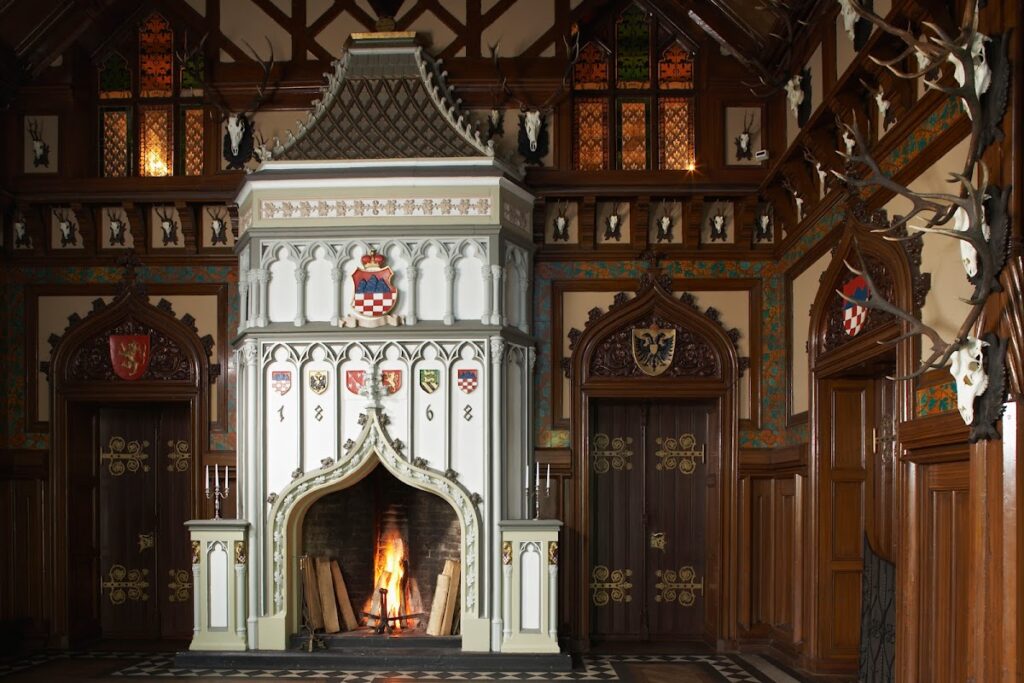 Hunting Lodge in Promnice: A Neo-Gothic Hunting Residence in Poland 4 Hunting Lodge in Promnice