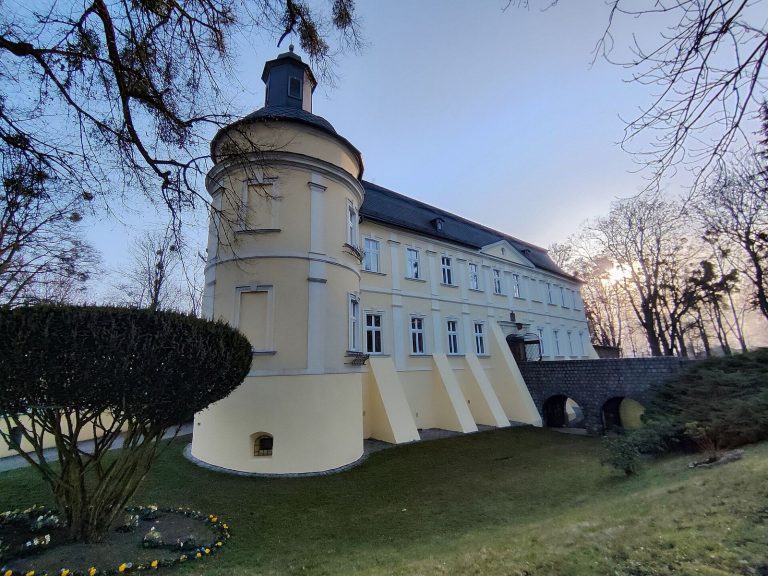 Palace in Chałupki: A Baroque Residence on the Oder Frontier