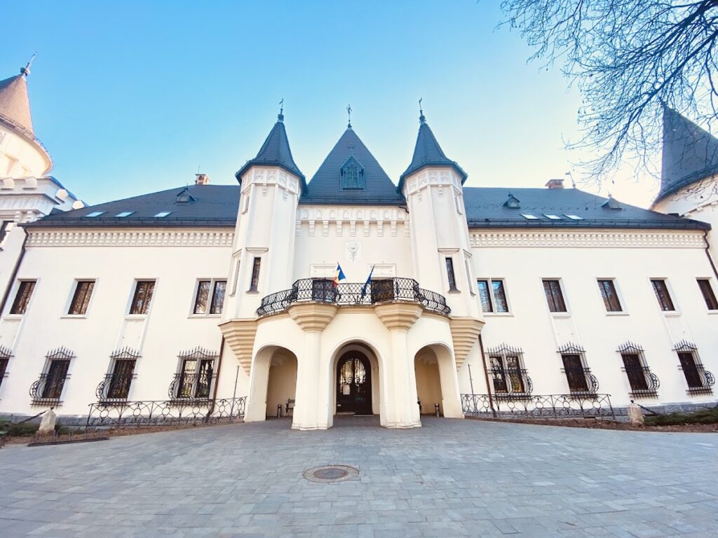 Károlyi Mansion, Carei: Historic Castle and Cultural Complex 1 Károlyi Mansion, Carei