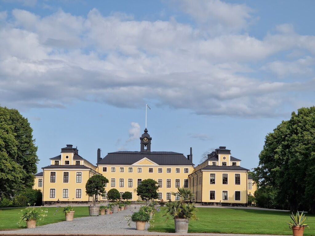 Ulriksdal Palace: A Swedish Royal Residence in Solna 2 Ulriksdal Palace