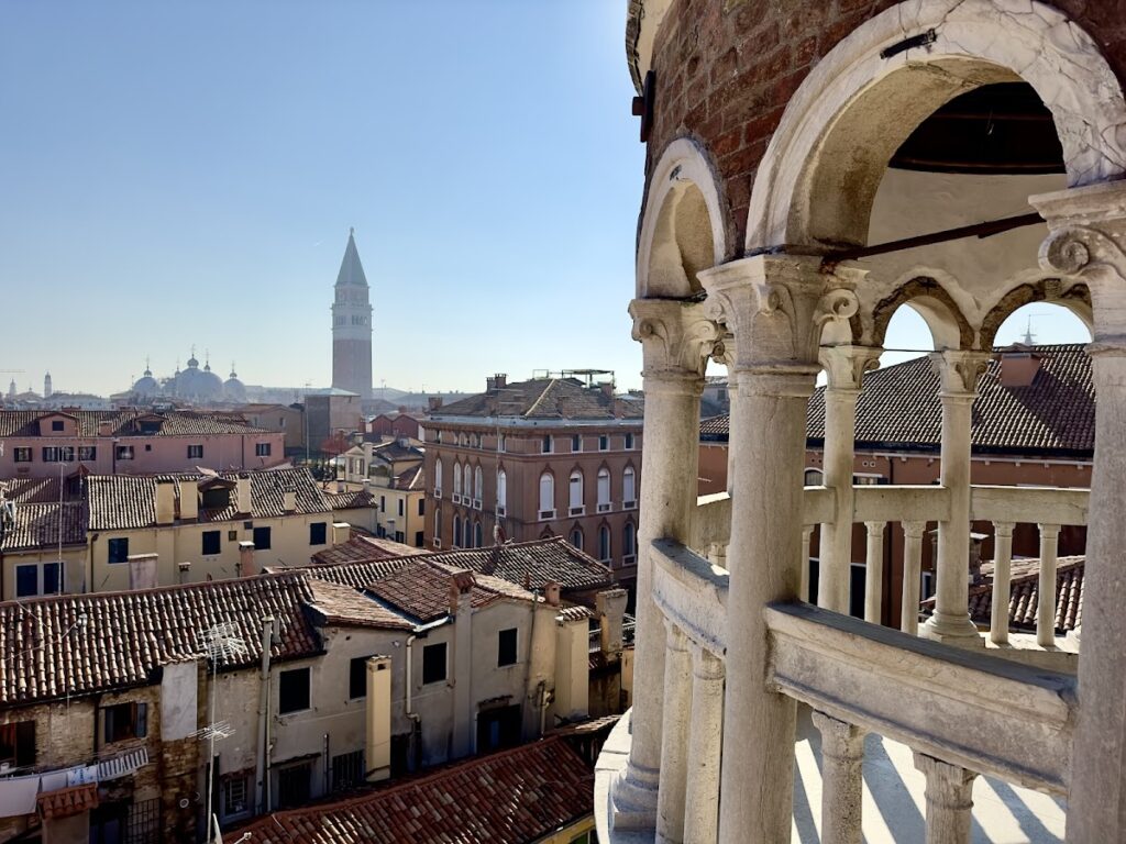 Palazzo Contarini del Bovolo: A Late Gothic Palace and Museum in Venice 3 Palazzo Contarini del Bovolo