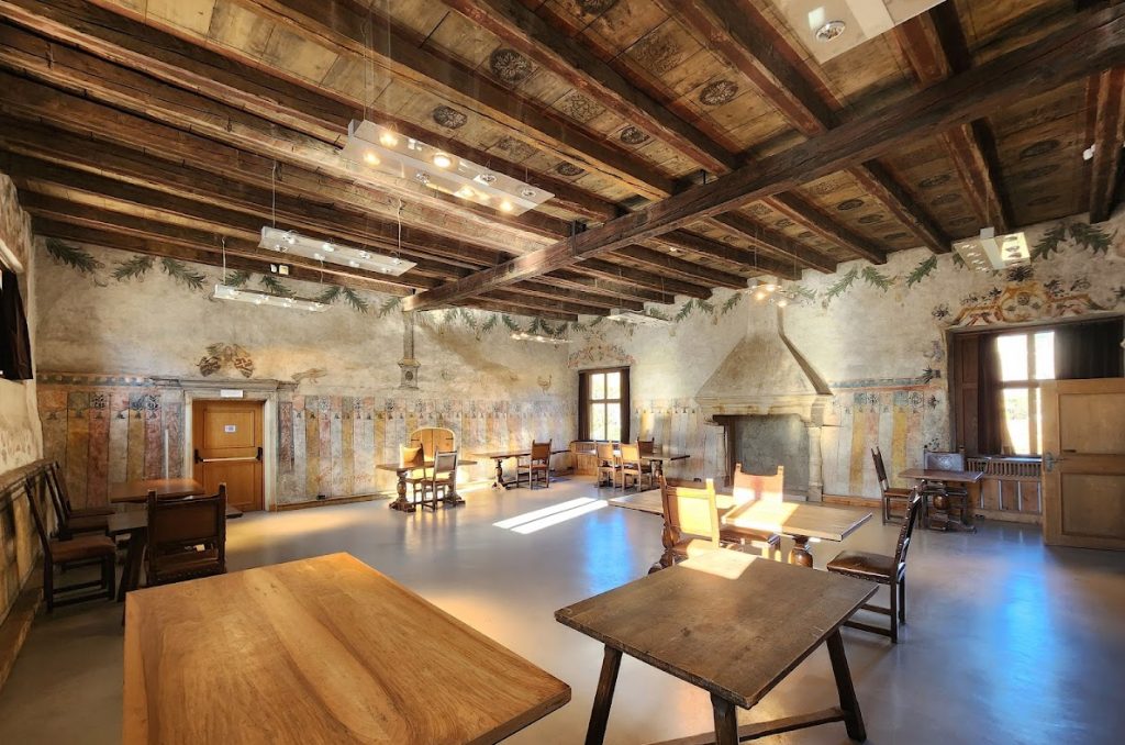 Maretsch Castle: A Medieval Lowland Castle in Bolzano 4 Maretsch Castle