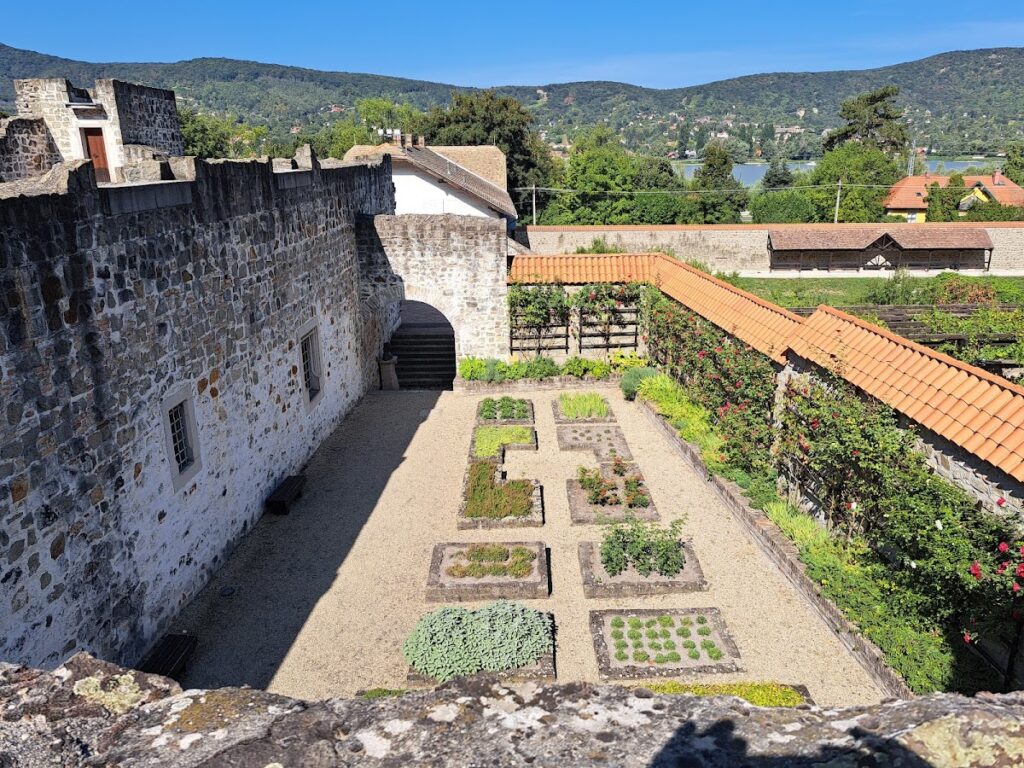 Royal Palace of Visegrád: A Medieval Hungarian Royal Residence 3 royal palace of Visegrád