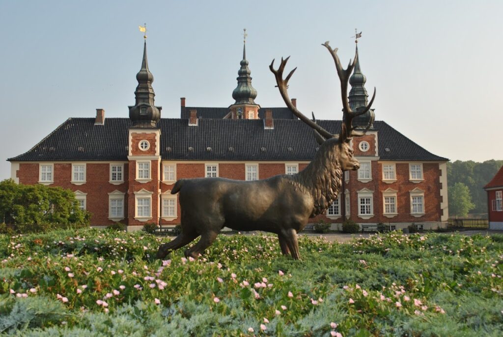 Jægerspris Castle: A Danish Royal Residence and Historic House Museum 1 Jægerspris Castle