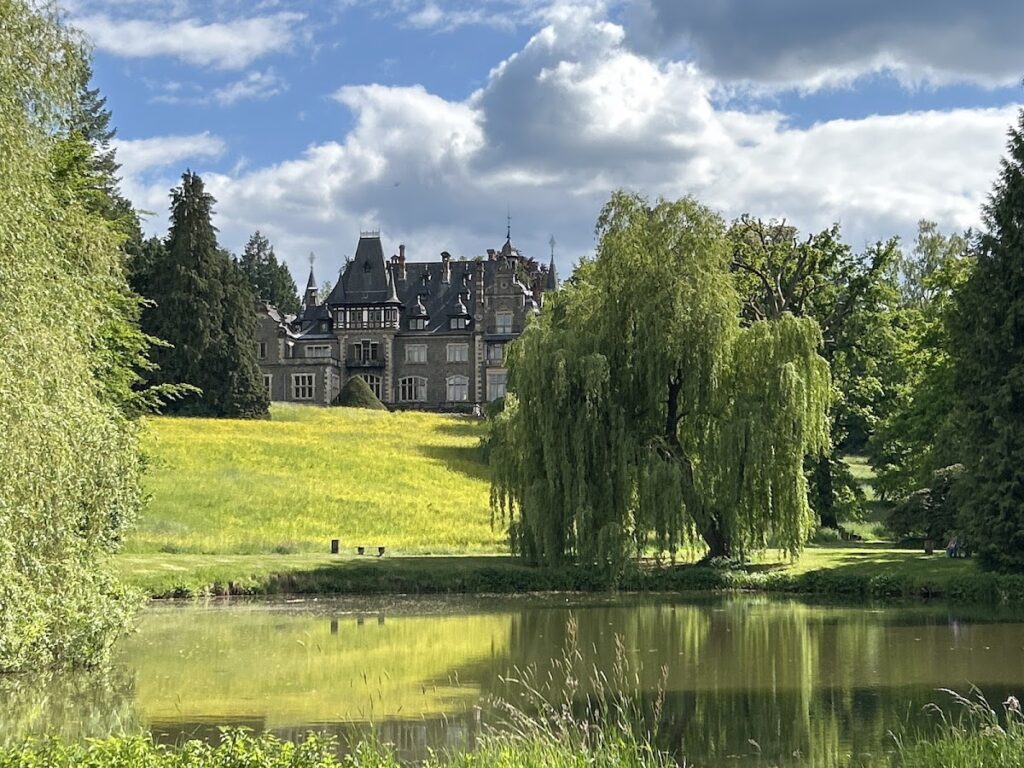 Schloss Rauischholzhausen: A Historicist Manor House and State Conference Centre in Germany 3 Schloss Rauischholzhausen