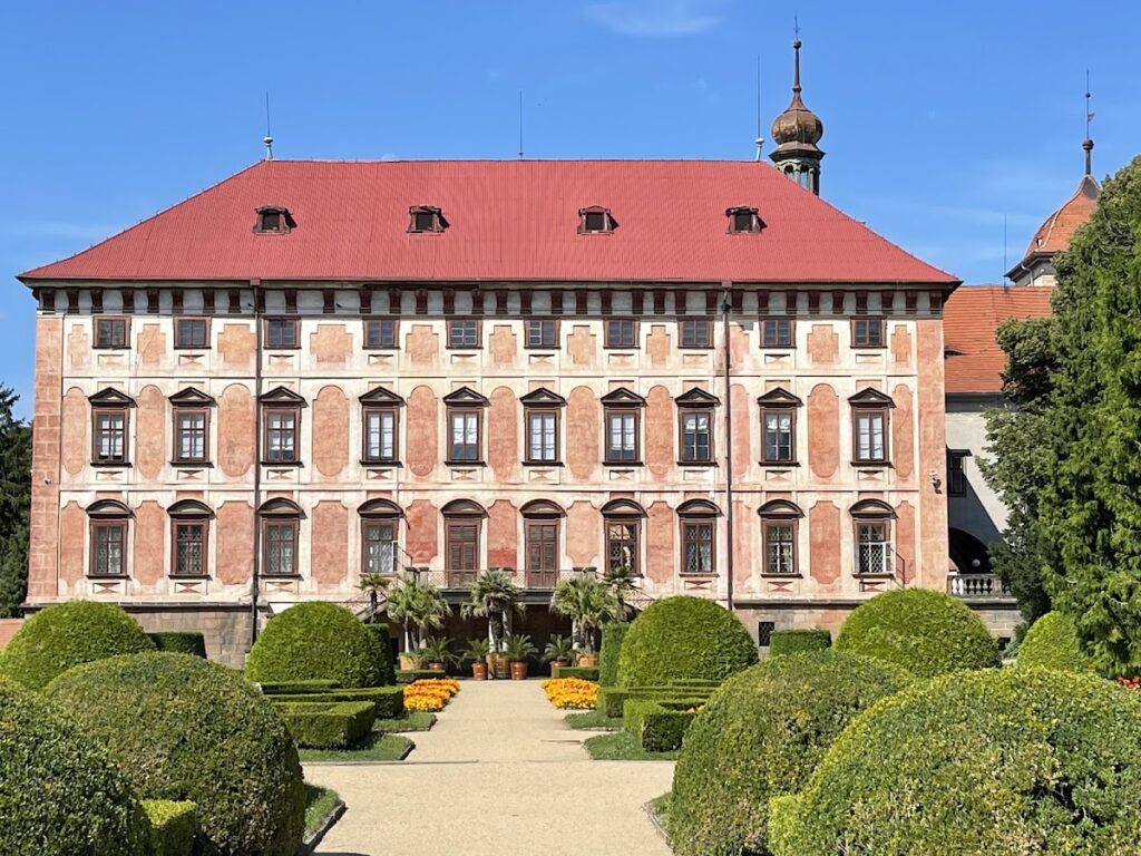 Libochovice Castle: An Early Baroque Castle in Czechia 2 Libochovice Castle