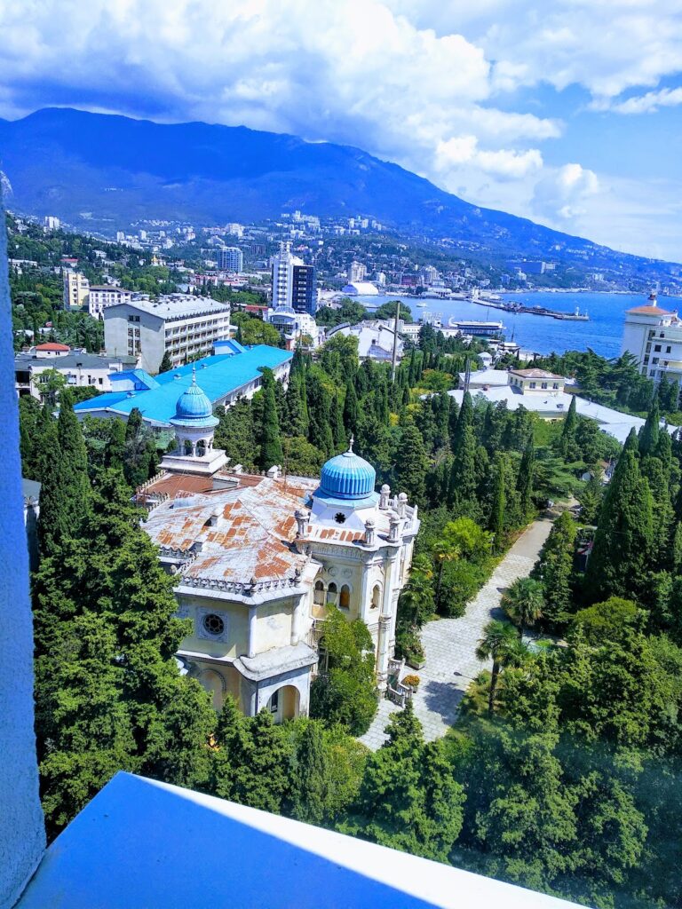 Emir Palace, Yalta: A Neo-Moorish Residence of the Emir of Bukhara 5 Emir Palace, Yalta