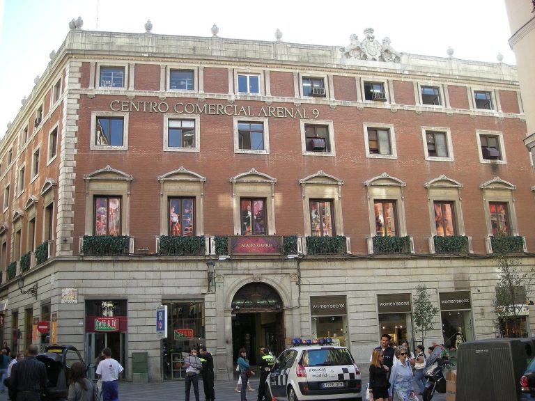 Palacio del Marqués de Gaviria: A Neoclassical Palace in Madrid