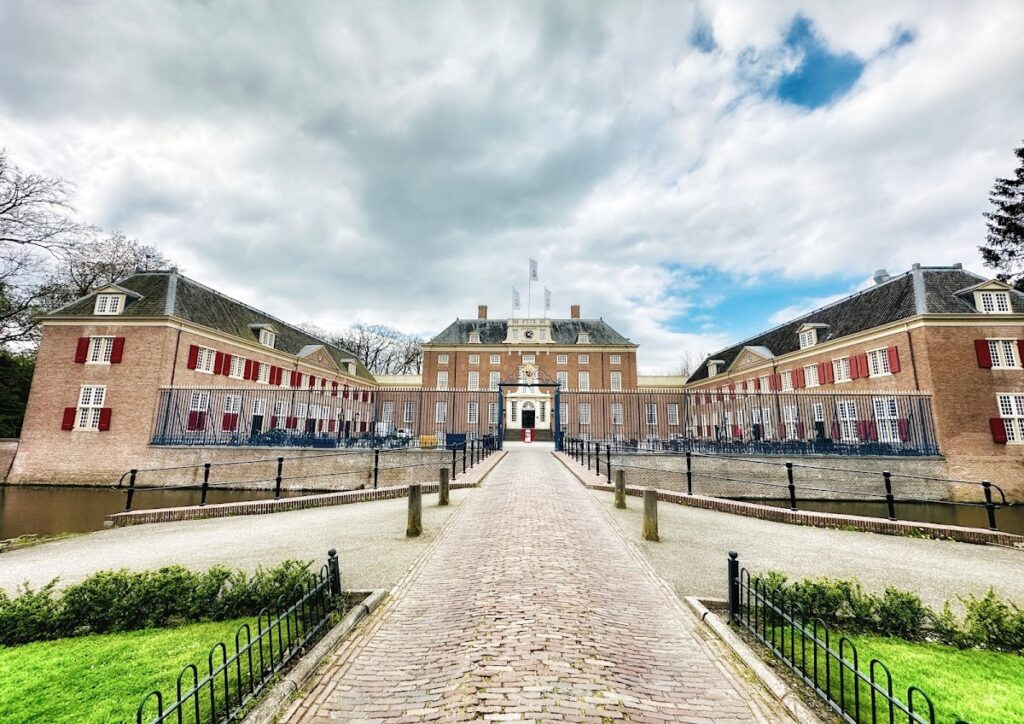 Slot Zeist: A Dutch Classicist Country Estate in the Netherlands 2 Slot Zeist