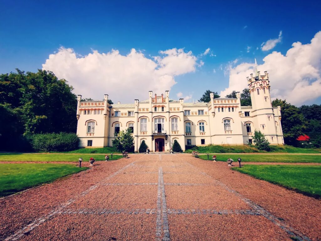 Paszkówka Palace: A Neo-Gothic Residence in Poland 1 Paszkówka Palace
