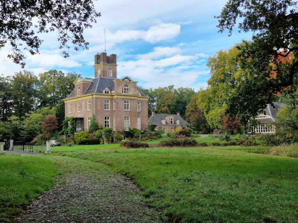 Kasteel Oldenaller: A Classicist Country House in the Netherlands 1 Kasteel Oldenaller