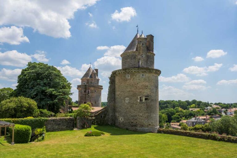 Château d’Apremont: a Renaissance Château on a Medieval Fortress Site