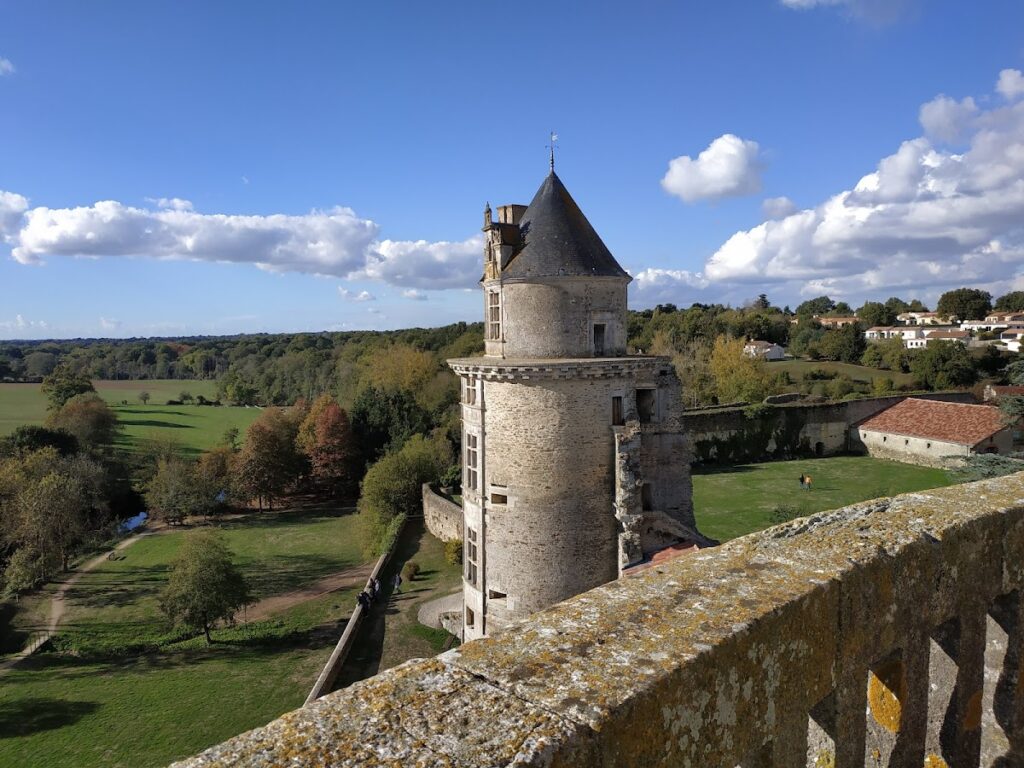 Château d’Apremont: a Renaissance Château on a Medieval Fortress Site 3 Château d'Apremont